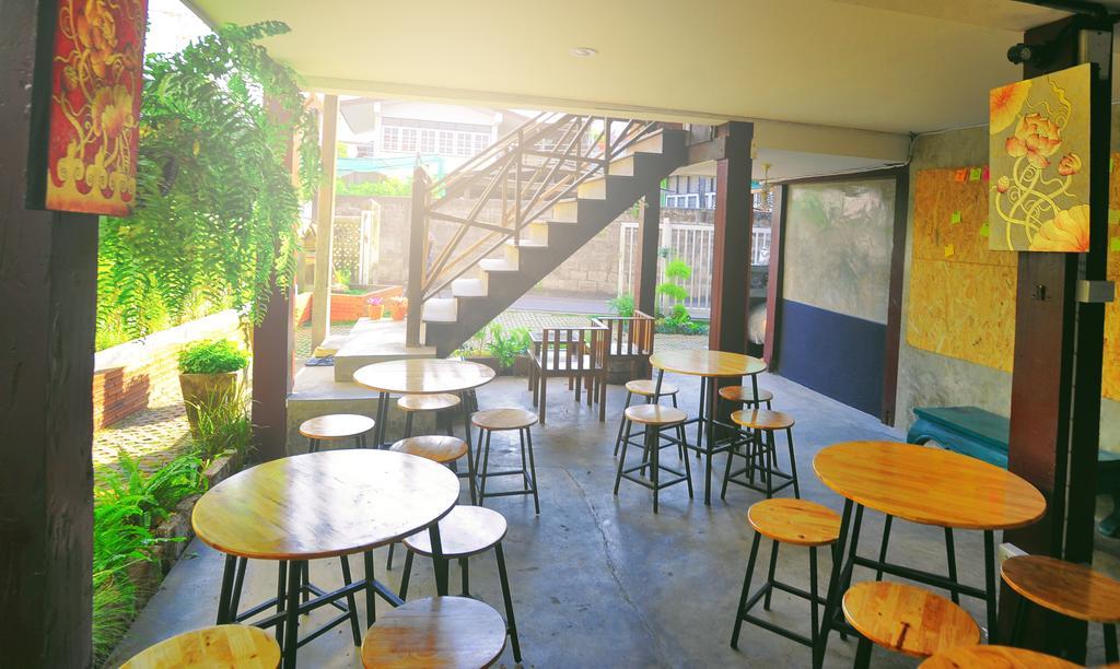 Manon Hostel Csiangmaj Szoba fotó